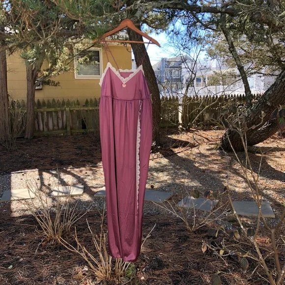 SOLD Vintage 1970s NOS Deadstock Vassarette Purple Lace Faux Wrap Nightie Dress - Picture 3 of 5